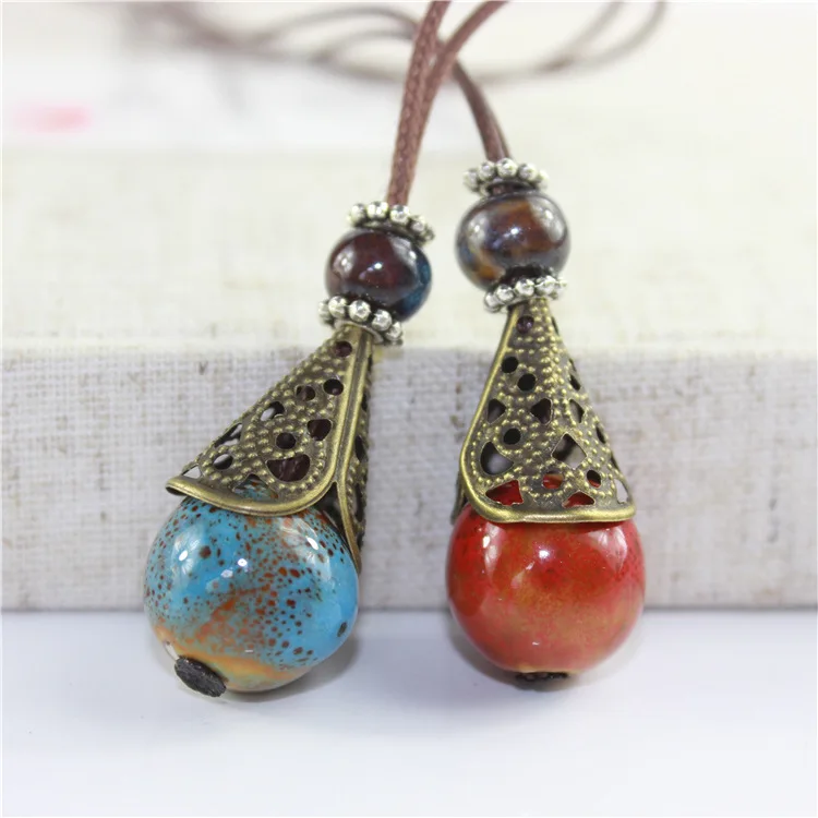 Bronze hollow out ChanZhu necklace Creative handmade ceramic sweater chain necklace joker national wind small adorn article
Bronze hollow out ChanZhu necklace Creative handmade ceramic sweater chain necklace joker national wind small adorn article