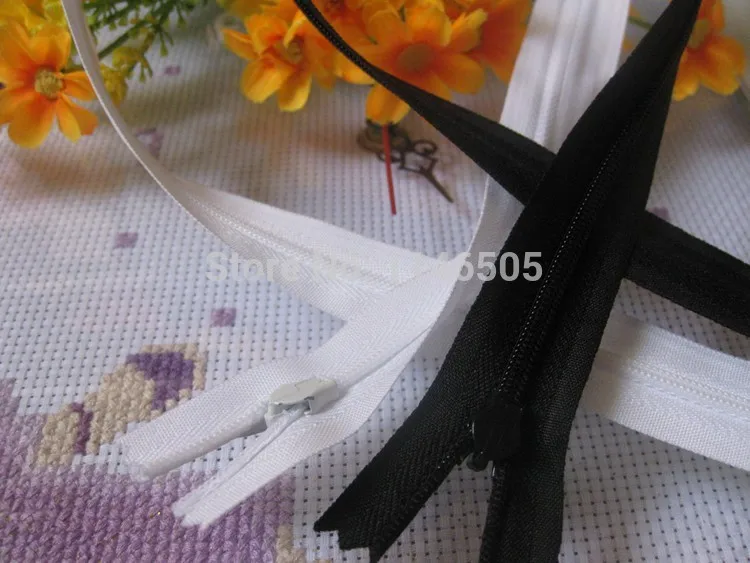 Invisible zipper length garment Dress back zipper Hidden Zipper cushion accessories, Long 100cm 2pcs/lot Mix Black and White
Invisible zipper length garment Dress back zipper Hidden Zipper cushion accessories, Long 100cm 2pcs/lot Mix Black and White