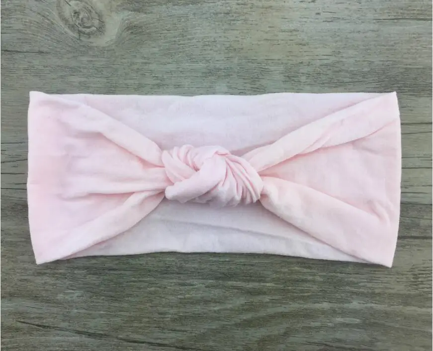35 color Pick 2019 New Solid Knot Hair Bow Wide Nylon Headbands Newborn Knotbow Nylon Turban Headwrap Girls Hair Accessories
35 color Pick 2019 New Solid Knot Hair Bow Wide Nylon Headbands Newborn Knotbow Nylon Turban Headwrap Girls Hair Accessories