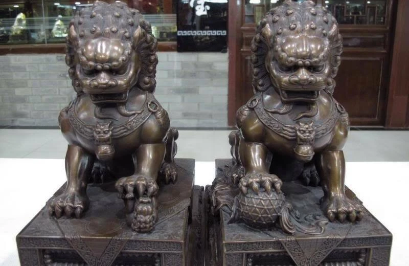 10 purple Bronze Copper FengShui BeiJing Guardian Evil Door Fu Foo Dog Lion Pair
10 purple Bronze Copper FengShui BeiJing Guardian Evil Door Fu Foo Dog Lion Pair
