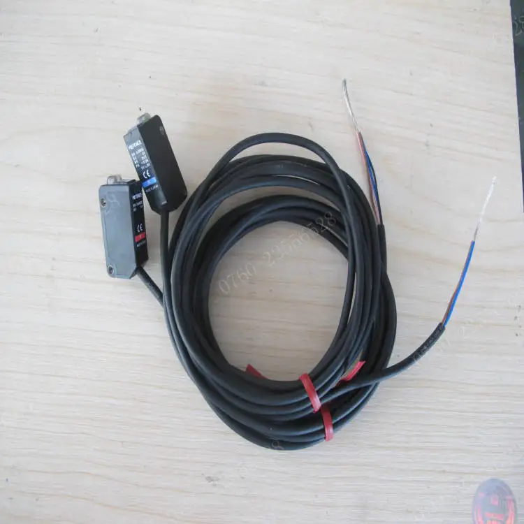Free Shipping KEYENCE Keyence PZ-M51 shoot photoelectric switch sensor New Genuine authentic
Free Shipping KEYENCE Keyence PZ-M51 shoot photoelectric switch sensor New Genuine authentic