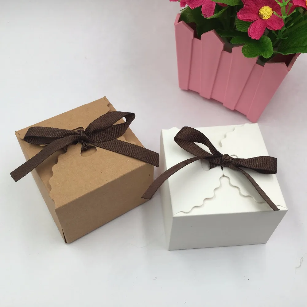 Бумажная квадратная коробка из крафтовой бумаги 30 шт., 6,5*6,5*4,5 см, коробка для конфет для свадебного украшения, Подарочная коробка, бумажные у...
Бумажная квадратная коробка из крафтовой бумаги 30 шт., 6,5*6,5*4,5 см, коробка для конфет для свадебного украшения, Подарочная коробка, бумажные у...