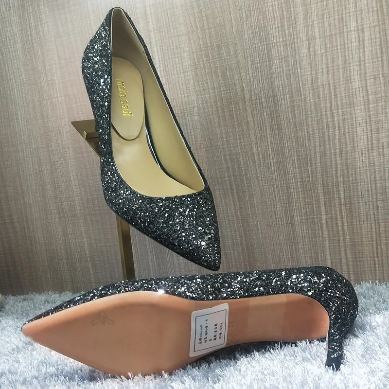 Sexy Pointed toe High heels shoes Female Fashion Crystal Bling Pumps Women Elegant Thin High Heels Ladies Party Wedding Shoes
Sexy Pointed toe High heels shoes Female Fashion Crystal Bling Pumps Women Elegant Thin High Heels Ladies Party Wedding Shoes