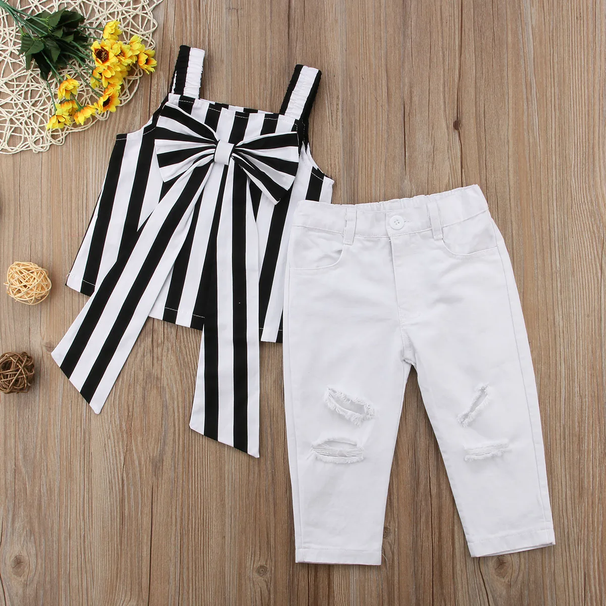 Summer Toddler Kids Baby Girl Tops Big bow Stripe Tops Ripped Pants Outfits Clothes 2PCS Set fashion Sleeveless Cotton Clothing
Summer Toddler Kids Baby Girl Tops Big bow Stripe Tops Ripped Pants Outfits Clothes 2PCS Set fashion Sleeveless Cotton Clothing