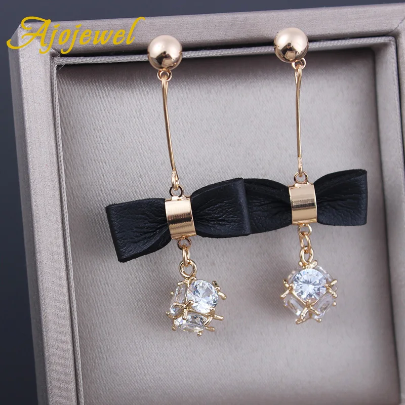 Ajojewel Trendy Black Leather Earrings For Women Geometric Zircon Bowknot Drop Earrings Cute Jewelry Wholesale
Ajojewel Trendy Black Leather Earrings For Women Geometric Zircon Bowknot Drop Earrings Cute Jewelry Wholesale