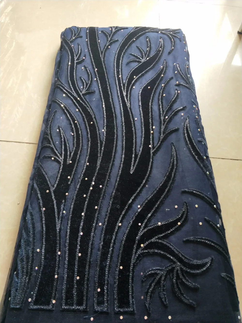 High Quality Embroidery Nigerian Lace Fabrics Net Rhinestone African Lace Fabric Red Guipure french tulle lace fabric CHY071
High Quality Embroidery Nigerian Lace Fabrics Net Rhinestone African Lace Fabric Red Guipure french tulle lace fabric CHY071