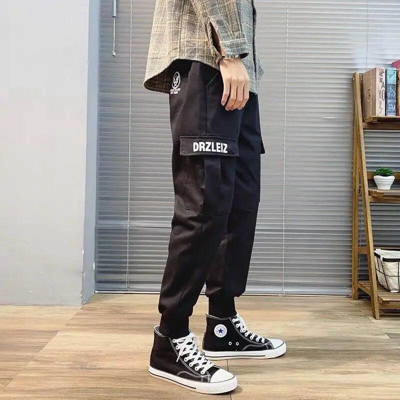 Outdoor 2021 multi pocket Cargo pants men elastic waist embroidery track Overalls trekking tactical teenagers students trousers
Outdoor 2021 multi pocket Cargo pants men elastic waist embroidery track Overalls trekking tactical teenagers students trousers