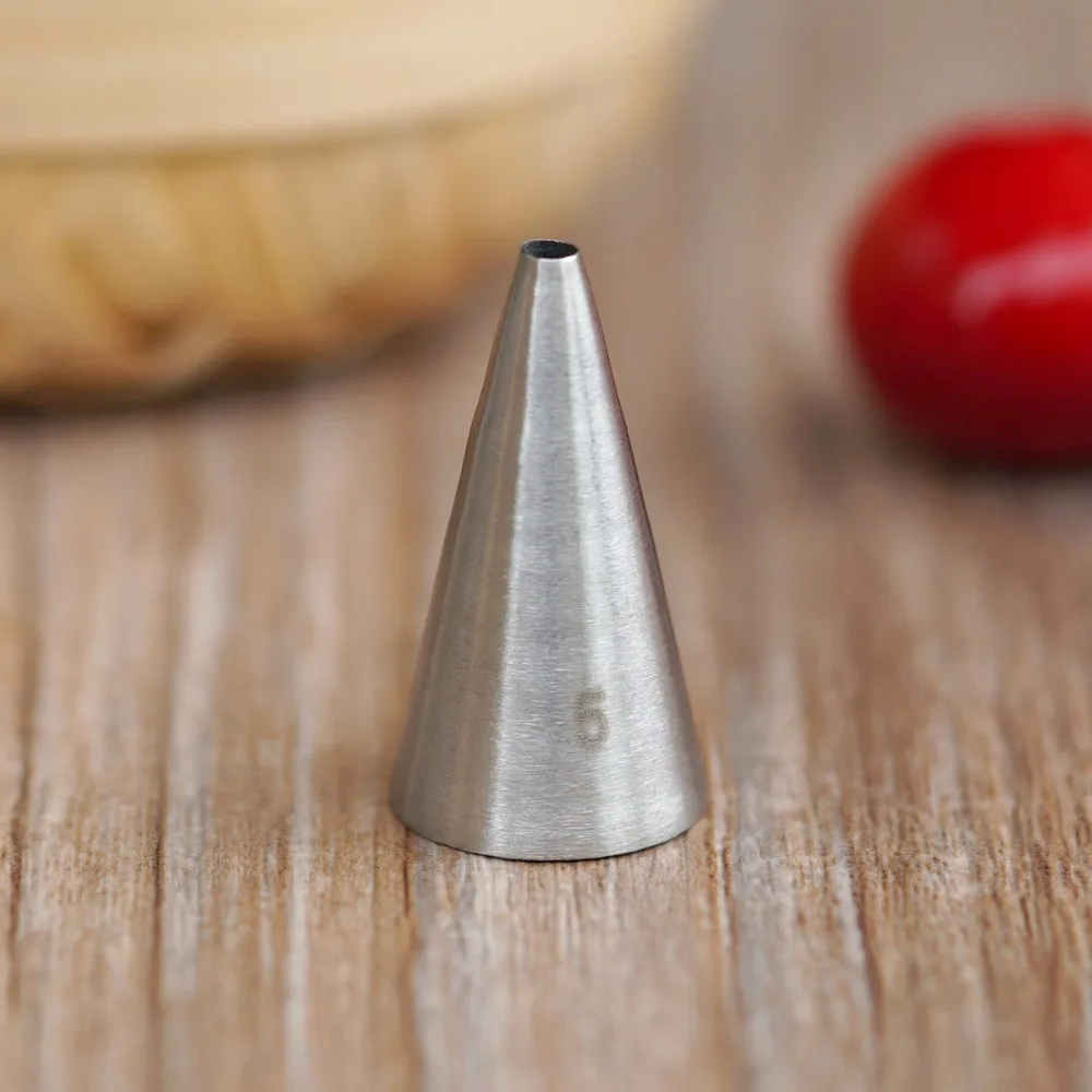 #5 Piping Nozzles Pastry Icing Tips Fondant Cup Cake Chocolate Baking Decorating Tools #5 Round Nozzle Stainless Steel
#5 Piping Nozzles Pastry Icing Tips Fondant Cup Cake Chocolate Baking Decorating Tools #5 Round Nozzle Stainless Steel