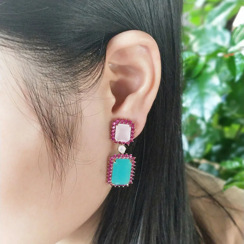 MECHOSEN Milky Pink Stone Square Stud Earrings For Women Gold Color Cubic Zirconia Milky Stone Brincos Wedding Party Oorbellen
MECHOSEN Milky Pink Stone Square Stud Earrings For Women Gold Color Cubic Zirconia Milky Stone Brincos Wedding Party Oorbellen