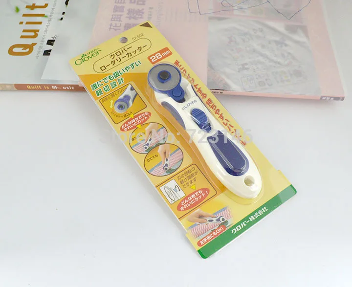 2015 Tesoura Frozen Made In Japan Clover 28mm Rotary Cutter Rotatif Rundschneider Taglierina Rotante Di Cirkelsnijder Rotativo
2015 Tesoura Frozen Made In Japan Clover 28mm Rotary Cutter Rotatif Rundschneider Taglierina Rotante Di Cirkelsnijder Rotativo
