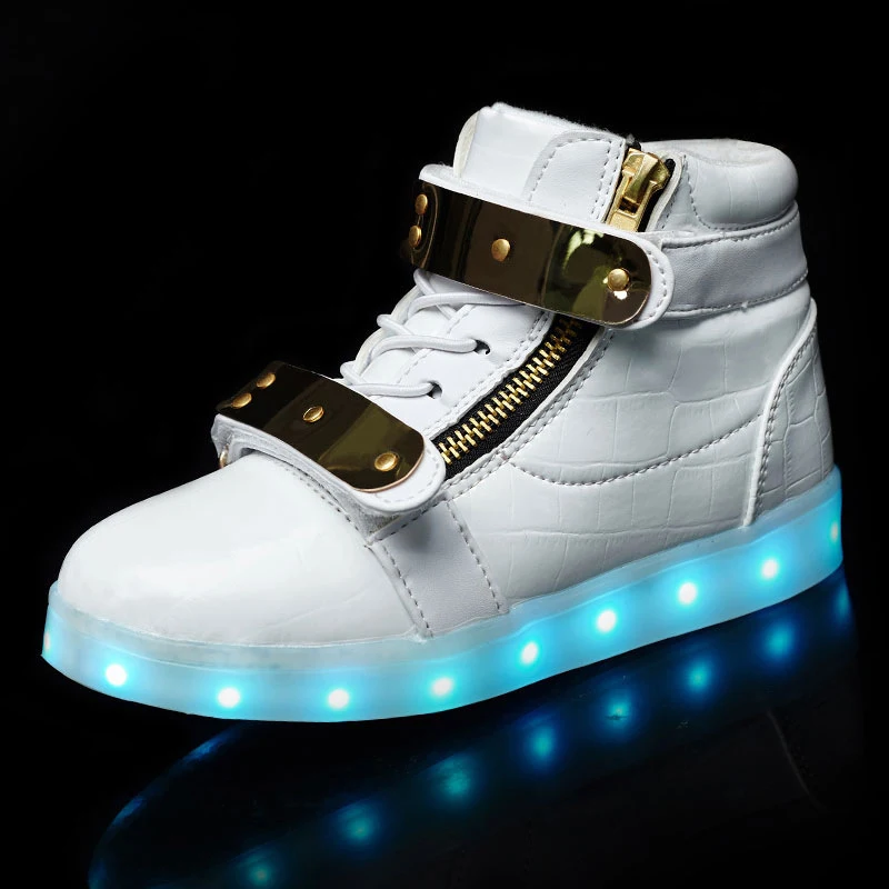 High Street Metal Children Light Shoes Leather Boys Girls Led Glowing Shoes Kids Shoes Luminous Sneakers 688
High Street Metal Children Light Shoes Leather Boys Girls Led Glowing Shoes Kids Shoes Luminous Sneakers 688
