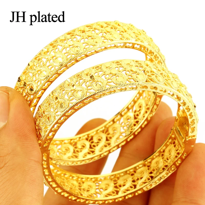 JHplated (две штуки) женский свадебный браслет невесты браслет в дубайском стиле ювелирные изделия Африка арабское золото цвет
JHplated (две штуки) женский свадебный браслет невесты браслет в дубайском стиле ювелирные изделия Африка арабское золото цвет