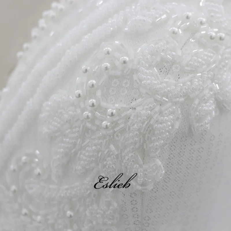 Eslieb 2019 glitter sequins a line wedding dress heavy beaded bodice V neck design bridal gown sleeveless low V back SJ035
Eslieb 2019 glitter sequins a line wedding dress heavy beaded bodice V neck design bridal gown sleeveless low V back SJ035