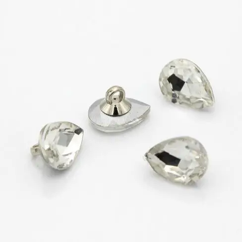 Бесплатная доставка 20 шт./лот пуговицы в форме капель воды Кристальные пуговицы граненые прозрачные стеклянные Имитационные рубиновые Кристальные пуговицы
Бесплатная доставка 20 шт./лот пуговицы в форме капель воды Кристальные пуговицы граненые прозрачные стеклянные Имитационные рубиновые Кристальные пуговицы