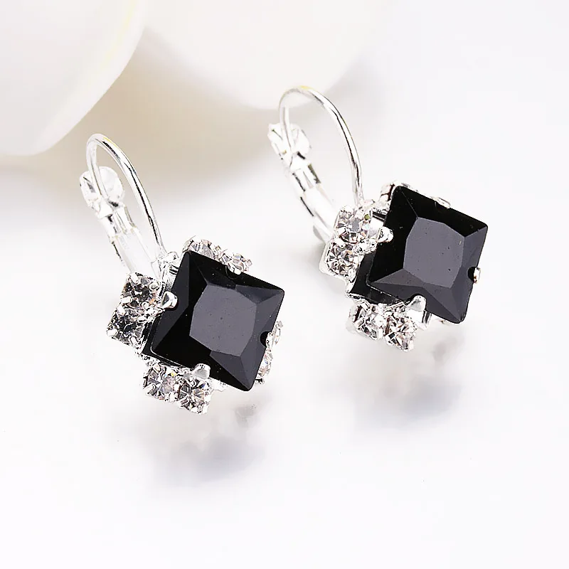 Korean Zircon Crystal Girl Square Rhinestone Drop Earrings Ladies Personalized Wedding Exquisite Jewelry Pendientes Mujer gift
Korean Zircon Crystal Girl Square Rhinestone Drop Earrings Ladies Personalized Wedding Exquisite Jewelry Pendientes Mujer gift