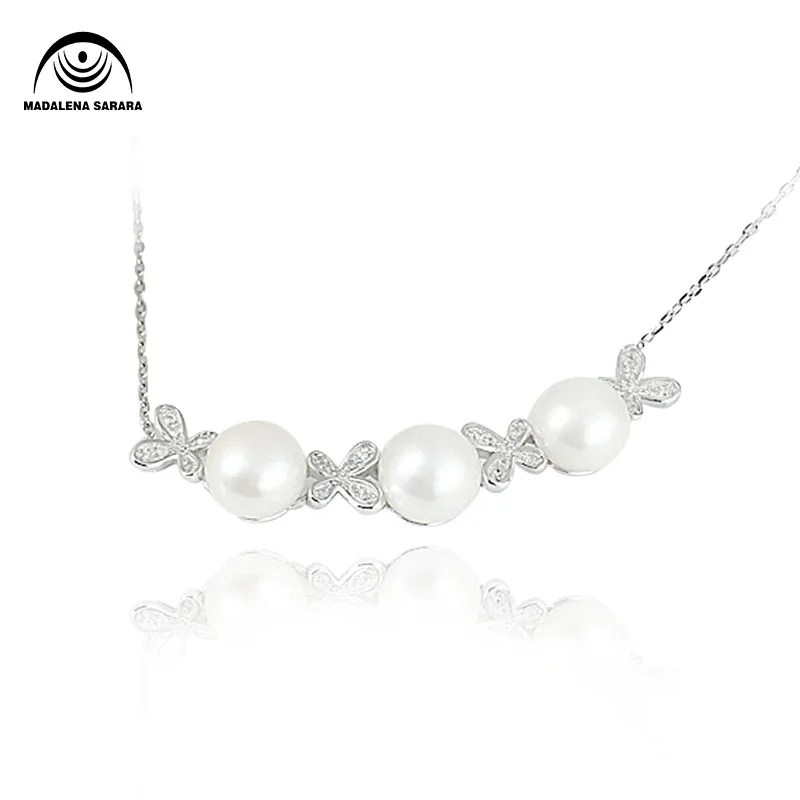 MADALENA SARARA S925 AAA Freshwater Pearl Inlaid Pendant Sterling Silver Chain Necklace AAAA Zircon Inlaid Three Pearls Style
MADALENA SARARA S925 AAA Freshwater Pearl Inlaid Pendant Sterling Silver Chain Necklace AAAA Zircon Inlaid Three Pearls Style