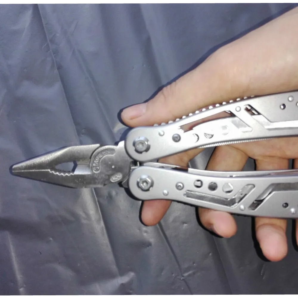 High Quality multifunctional Combination plier Folding Multi Pliers camping tool with knife scissors Outdoor Multi Pliers 440C
High Quality multifunctional Combination plier Folding Multi Pliers camping tool with knife scissors Outdoor Multi Pliers 440C