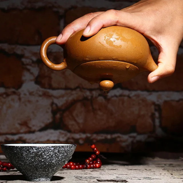 Китайские глиняные чайники Yixing, подлинный чайник Zisha, дорожные горшки кунг-фу
Китайские глиняные чайники Yixing, подлинный чайник Zisha, дорожные горшки кунг-фу
