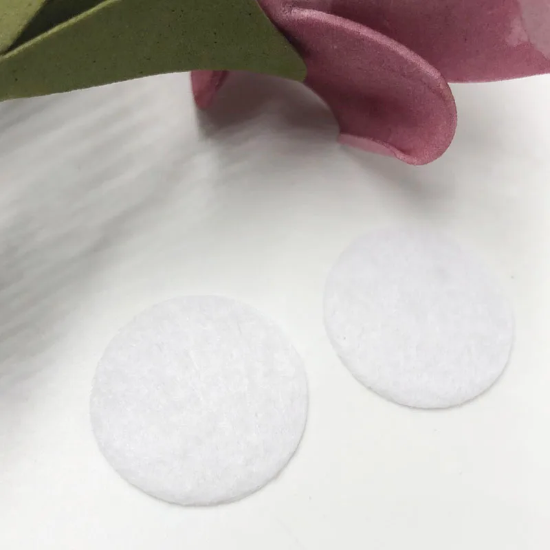 50pieces/lot 25mm White Padded Felt round shape craft/ DIY Appliques Clothing decoration Scrapbook
50pieces/lot 25mm White Padded Felt round shape craft/ DIY Appliques Clothing decoration Scrapbook