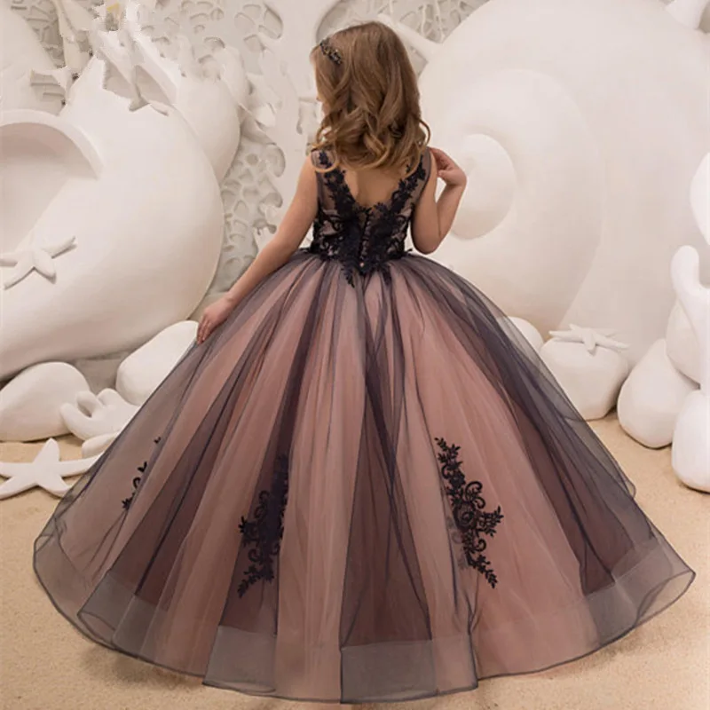 Ruffle Runway Dress Designers 2018 Baby Girl Dresses 7 Years See Through Dress Midi New Year Dress 2019 for Girls Party Wear
Ruffle Runway Dress Designers 2018 Baby Girl Dresses 7 Years See Through Dress Midi New Year Dress 2019 for Girls Party Wear