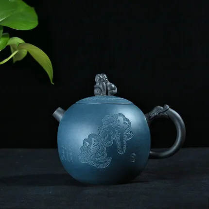 Free Shipping 310ML Yixing purple clay teapot famous teacher Han handmade raw ore lion ball sky Cyan mud tea pot teaware
Free Shipping 310ML Yixing purple clay teapot famous teacher Han handmade raw ore lion ball sky Cyan mud tea pot teaware