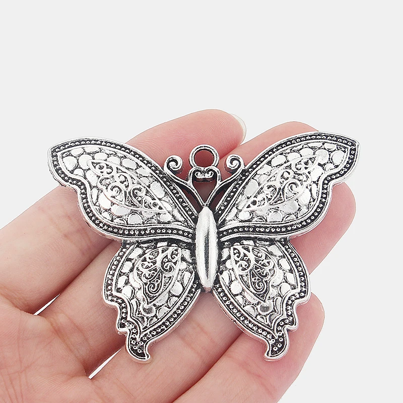 2pcs Bronze/Silver Color Big Butterfly Pendant Insect Animal Charm Pendant For DIY Necklace Jewelry Making
2pcs Bronze/Silver Color Big Butterfly Pendant Insect Animal Charm Pendant For DIY Necklace Jewelry Making