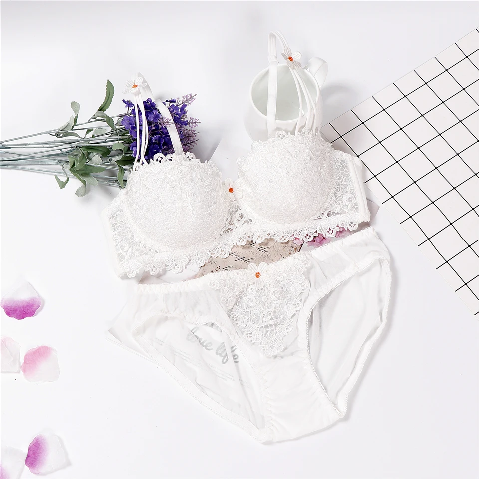 Нижнее белье японское кружевное нижнее с эффектом пуш ап intimo прозрачное Женский