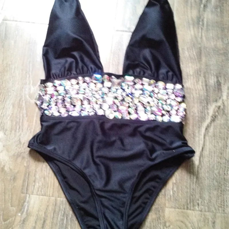 Sexy High Waist Rhinestone Diamond Luxury Swimsuit Women Push Up Bikini Set Deep V Crystal Swimwear Women Bathing Suit 2021
Sexy High Waist Rhinestone Diamond Luxury Swimsuit Women Push Up Bikini Set Deep V Crystal Swimwear Women Bathing Suit 2021