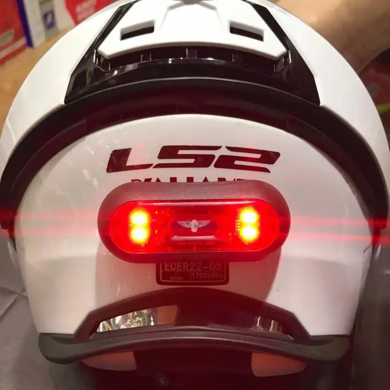 Универсальный шлем мигающий светодиодный светильник для ночной езды клейкий