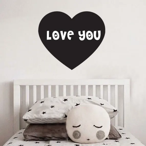Черно-белая наклейка на стену с сердечками Love You черная и белыми звездами Детская
