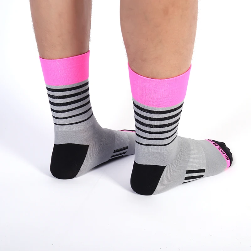 2018 Colnago new Unisex Cycling Socks Men Outdoor Mount Sports Wearproof Bike Footwear For Road Bike Socks Running Basketball
2018 Colnago new Unisex Cycling Socks Men Outdoor Mount Sports Wearproof Bike Footwear For Road Bike Socks Running Basketball