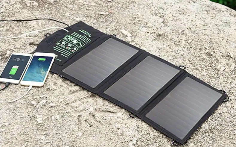 5V 21W Solar Charger Top Quality Folding Solar Phone Charger Dual USB Solar Charger.Solar power bank.
5V 21W Solar Charger Top Quality Folding Solar Phone Charger Dual USB Solar Charger.Solar power bank.
