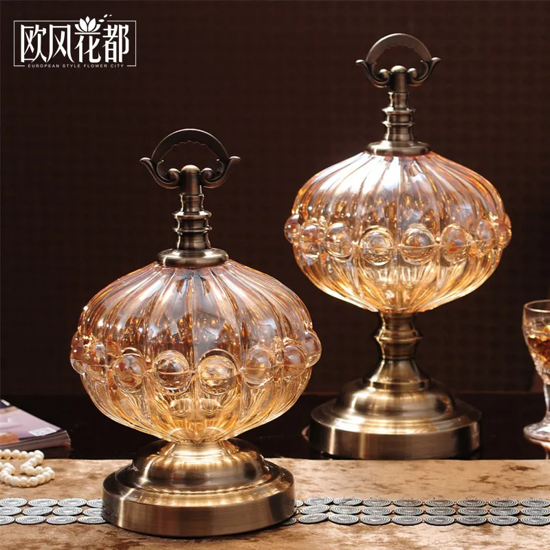 Glass decorative ware candy jar with cover storage tank snacks disc neo classical European Crystal Wedding ornaments
Glass decorative ware candy jar with cover storage tank snacks disc neo classical European Crystal Wedding ornaments