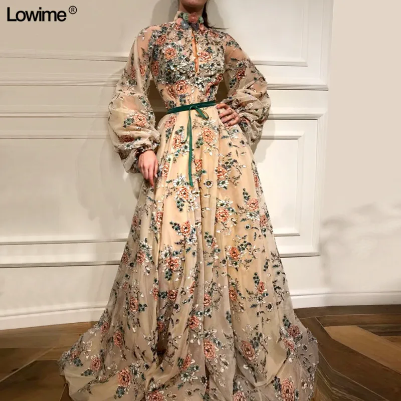 Muslim Lace Long Evening Dresses A-Line High Neck Long Tulle Sleeve Elegant Evening Prom Party Dresses With Flower And Sash
Muslim Lace Long Evening Dresses A-Line High Neck Long Tulle Sleeve Elegant Evening Prom Party Dresses With Flower And Sash