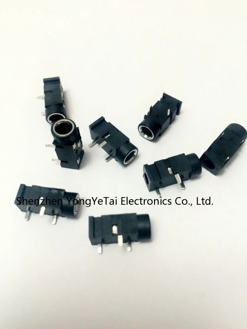 YYT 10PCS 3.5 headphone jack audio jack PJ-320 3-line pin female connector DIP stereo headphones
YYT 10PCS 3.5 headphone jack audio jack PJ-320 3-line pin female connector DIP stereo headphones