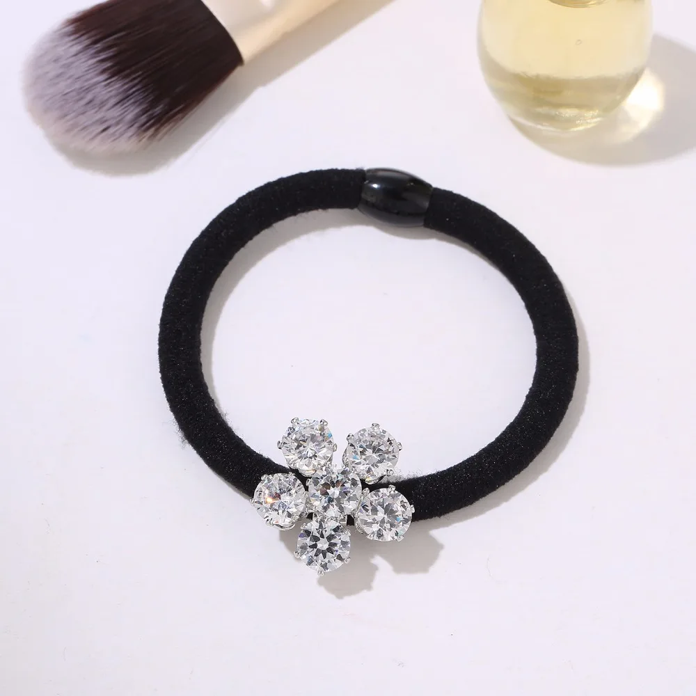 FYM Fashion 5 Styles Plant Shape Hair Accessories For Women Black Elastic Hair Rubber Bands Girls Hair Ropes Ponytail Holder
FYM Fashion 5 Styles Plant Shape Hair Accessories For Women Black Elastic Hair Rubber Bands Girls Hair Ropes Ponytail Holder