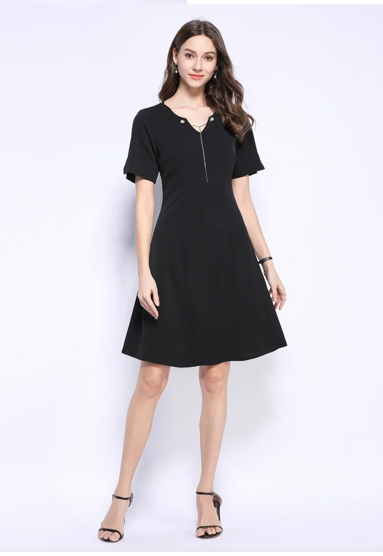 2019 Summer Ladies black elegant A-line dress beaded chain V neck OL work dress casual vestidos cultivating plus size tunic 5XL
2019 Summer Ladies black elegant A-line dress beaded chain V neck OL work dress casual vestidos cultivating plus size tunic 5XL