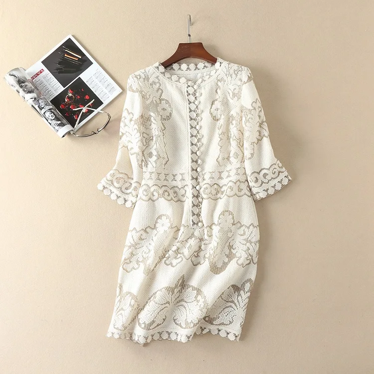 The new Europe and the United States women's spring Heavy industry fashion hollow out hook flower Single-breasted sleeve dress
The new Europe and the United States women's spring Heavy industry fashion hollow out hook flower Single-breasted sleeve dress