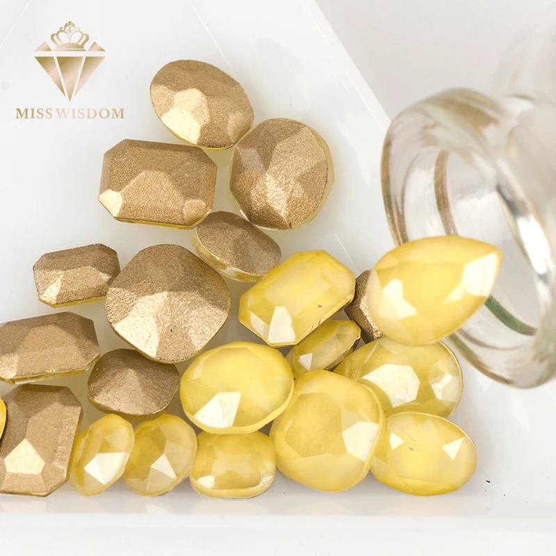 New Free shipping 50pcs/pack pointback Glue on nail art Gold yellow Moka rhinestones 226MK high quality glass crystal nail art
New Free shipping 50pcs/pack pointback Glue on nail art Gold yellow Moka rhinestones 226MK high quality glass crystal nail art