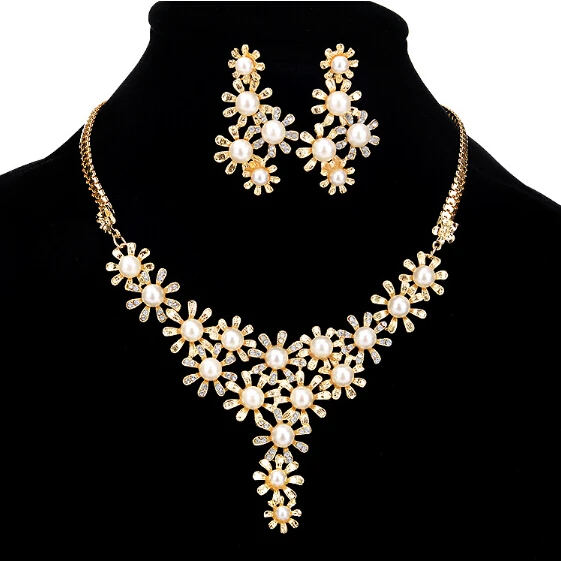 Fashion Wedding jewelry set Gold-color imitation Pearl Necklace Long earrings Bracelet for Women Parure bijoux fe
Fashion Wedding jewelry set Gold-color imitation Pearl Necklace Long earrings Bracelet for Women Parure bijoux fe