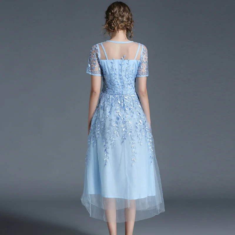 ZW6128-Actual Short-sleeved Medium-length A-shaped Dress with Heavy Mesh Embroidery in Spring and Summer of 2019
ZW6128-Actual Short-sleeved Medium-length A-shaped Dress with Heavy Mesh Embroidery in Spring and Summer of 2019