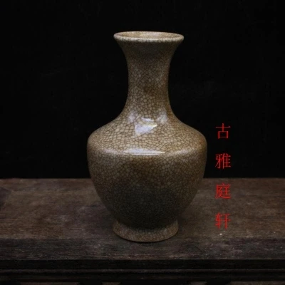 Songge Kiln Opening Jade Pot Spring Bottle Appreciation Bottle Antique Porcelain
Songge Kiln Opening Jade Pot Spring Bottle Appreciation Bottle Antique Porcelain