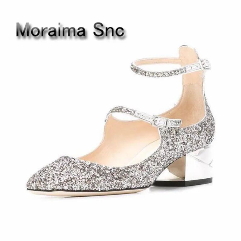 Moraima Snc cut-out low heels mary janes shoes women wedding shoes 2018 women pumps bling bling sliver party shoes girls buckle
Moraima Snc cut-out low heels mary janes shoes women wedding shoes 2018 women pumps bling bling sliver party shoes girls buckle