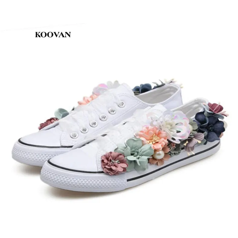 Koovan Women's Canvas Shoes 2022 New Spring Summer New Fashion Handmade Flower Lace Round Shoes Flat Low Women's Sneakers
Koovan Women's Canvas Shoes 2022 New Spring Summer New Fashion Handmade Flower Lace Round Shoes Flat Low Women's Sneakers