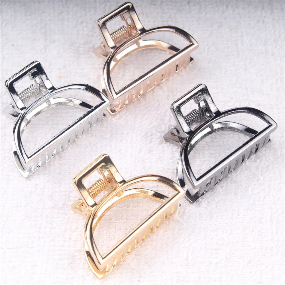 Korean Minimalist Style Geometric Metal Catch Clip Ponytail Clip Women Bath Hair Clips Hair Accessories
Korean Minimalist Style Geometric Metal Catch Clip Ponytail Clip Women Bath Hair Clips Hair Accessories