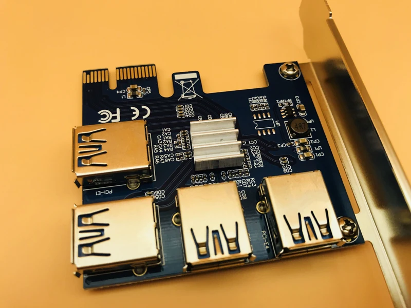 Райзер PCI-E PCI Express, плата расширения PCIE с 1 на 4 порта USB 3,0, переходник PCI-E для майнинга биткоинов, майнинга Antminer BTC
Райзер PCI-E PCI Express, плата расширения PCIE с 1 на 4 порта USB 3,0, переходник PCI-E для майнинга биткоинов, майнинга Antminer BTC