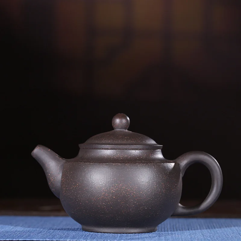 Yixing recommended authentic handmade undressed ore black kung fu zhu mud black gold just Duo pot teapot tea gifts
Yixing recommended authentic handmade undressed ore black kung fu zhu mud black gold just Duo pot teapot tea gifts