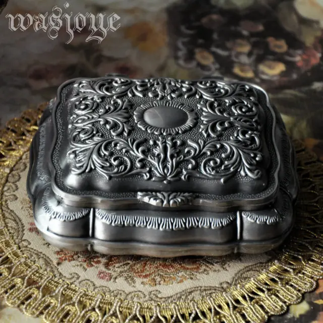 Classical European princess jewelry boxes Isis guardian metal Retro Gothic Luxury jewelry box Wholesale
Classical European princess jewelry boxes Isis guardian metal Retro Gothic Luxury jewelry box Wholesale