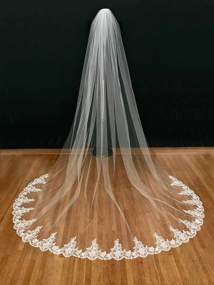 Wedding Accessories White/Ivory Wedding Veil 3m Long with Comb Lace Mantilla Cathedral Bridal Veil Veu De Noiva Real Photos
Wedding Accessories White/Ivory Wedding Veil 3m Long with Comb Lace Mantilla Cathedral Bridal Veil Veu De Noiva Real Photos