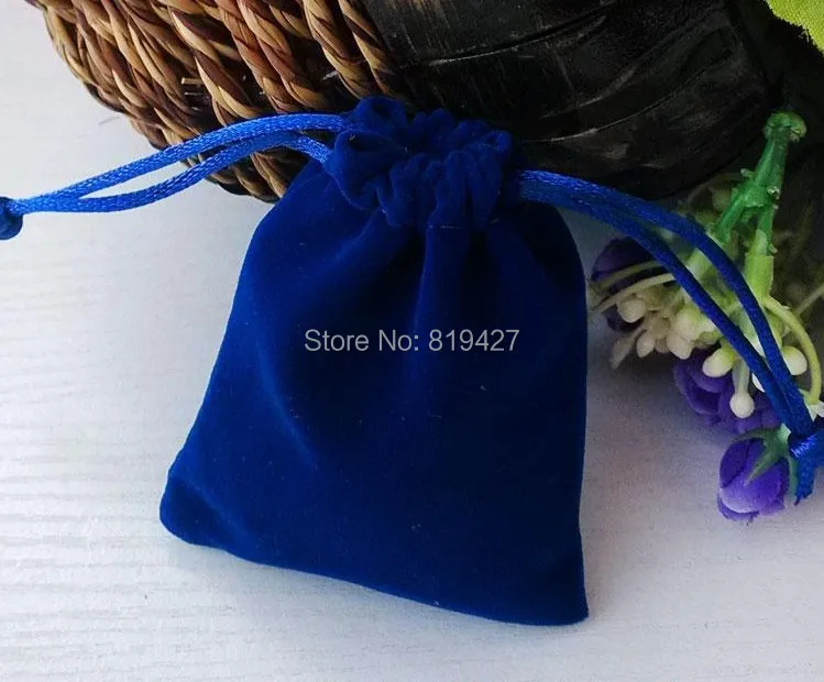 Бесплатная доставка 50 шт./лот 9x12 см бархатные подарочные пакеты, Royalblue подарочные пакеты на шнурке, мешки для ювелирных изделий, Свадебная Уп...
Бесплатная доставка 50 шт./лот 9x12 см бархатные подарочные пакеты, Royalblue подарочные пакеты на шнурке, мешки для ювелирных изделий, Свадебная Уп...